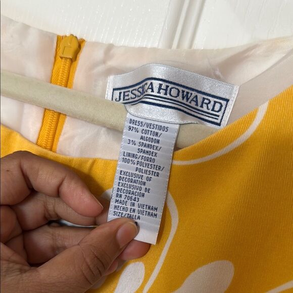 Jessica Howard Yellow Floral Sleeveless belted Dress 14 like new - Picture 10 of 11